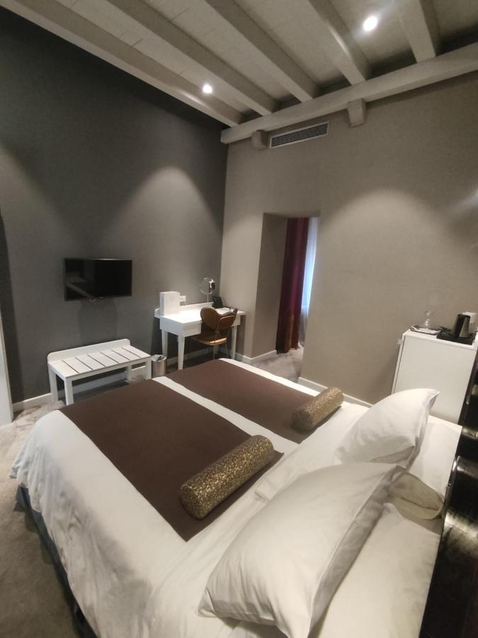 XII Century Heritage Hotel Трогир Екстериор снимка